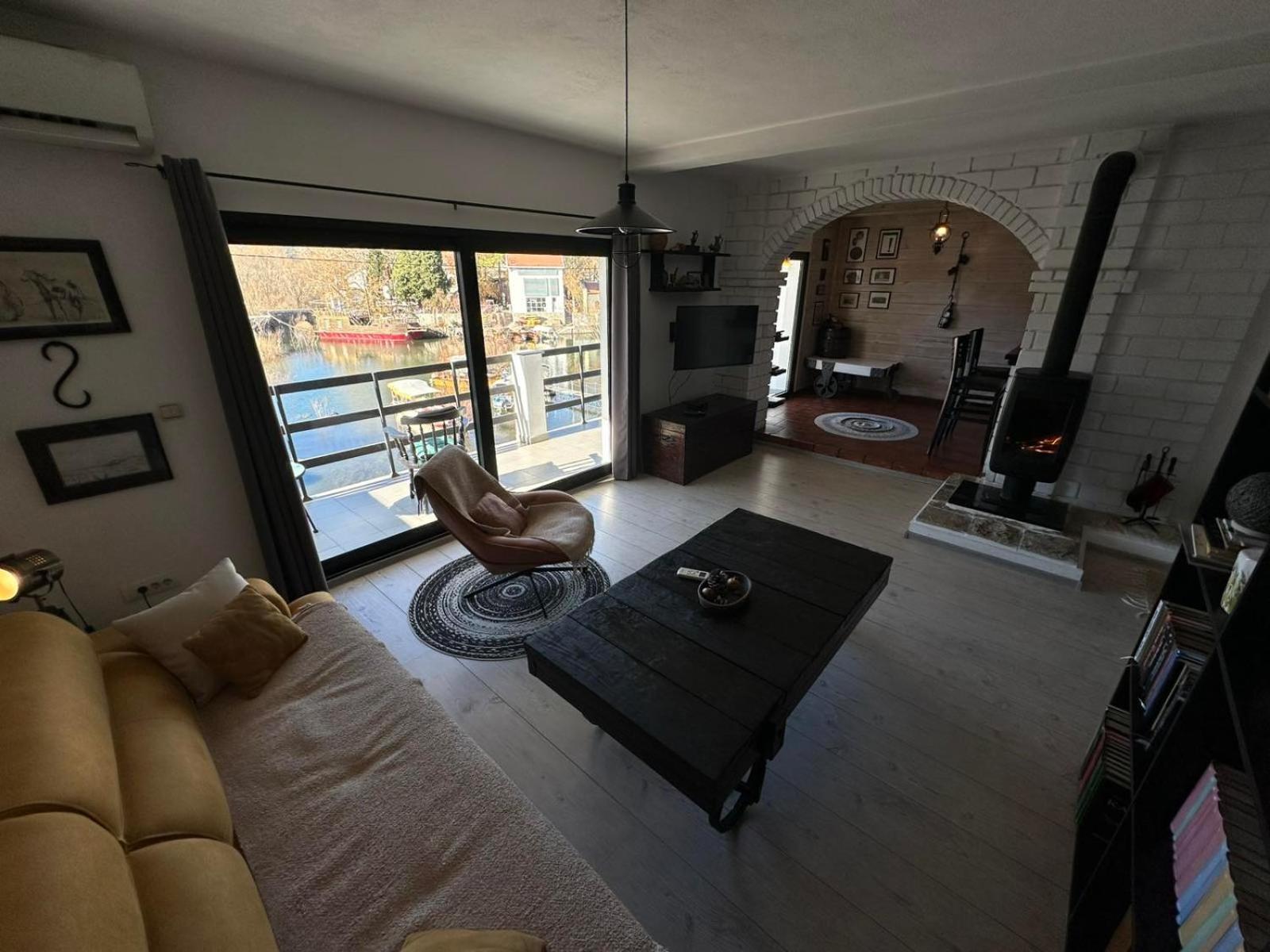 Lux Apartment Sunset Virpazar Εξωτερικό φωτογραφία